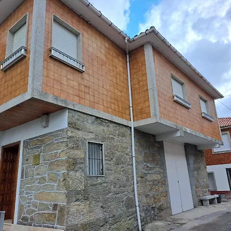 Ferienhaus O Fondo Do Lugar La Teijeira